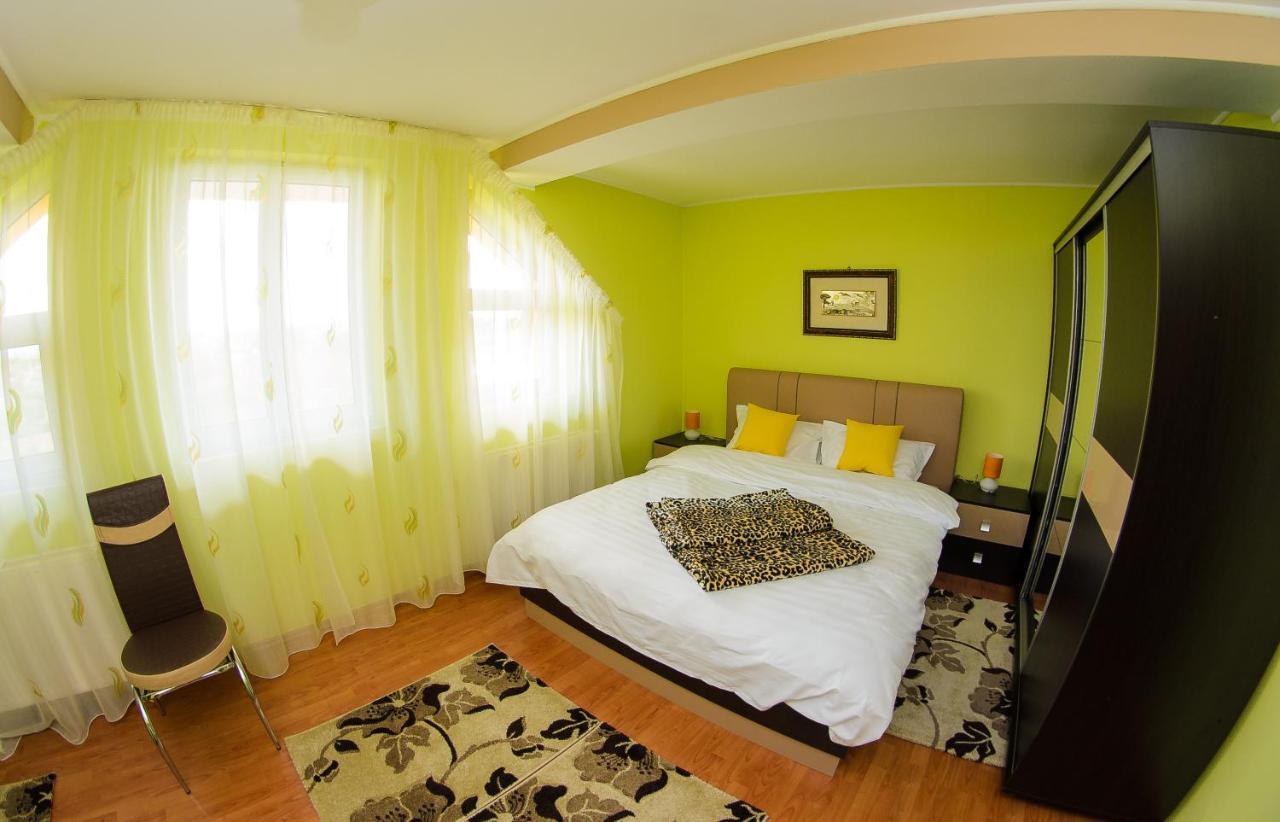 Casa Liana Hotell Oradea Eksteriør bilde