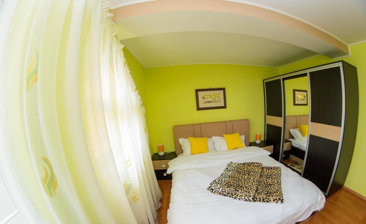 Casa Liana Hotell Oradea Eksteriør bilde